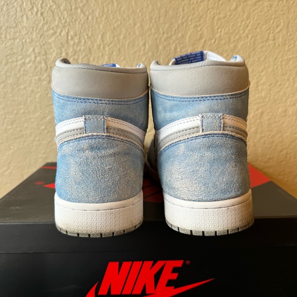 Jordan 1 retro High OG Hyper Royal  size 10.5 - Picture 5 of 6
